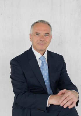 E. Blum & Co. AG - Meyer Mathias