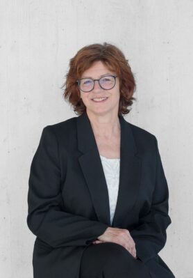 E. Blum & Co. AG - Behrendt Regina