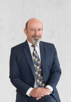 E. Blum & Co. AG - Naiu Radu